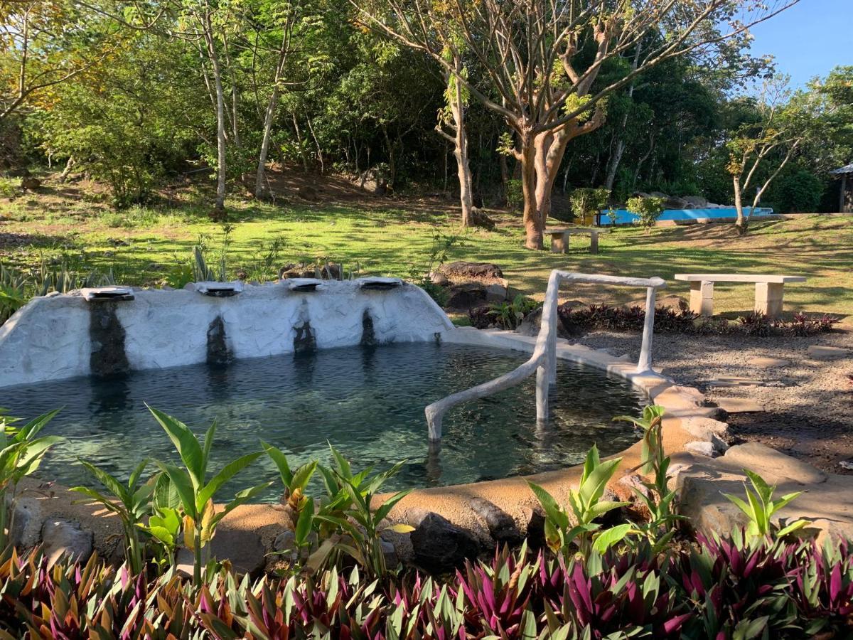 Colinas Del Miravalles Hotel & Hot Springs Guayabo  Buitenkant foto