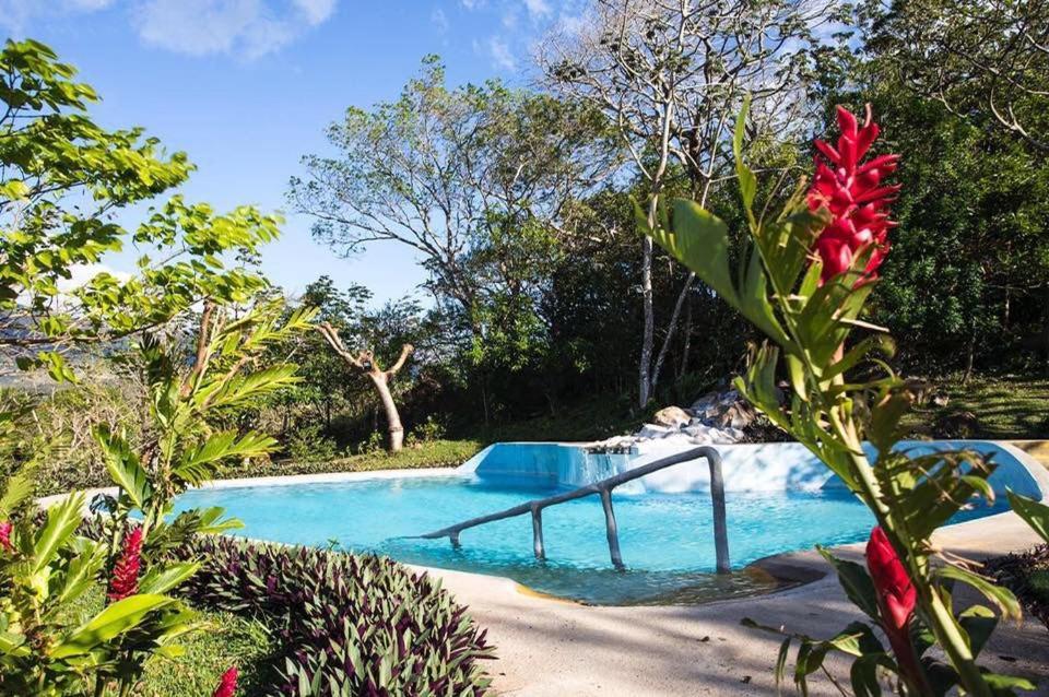 Colinas Del Miravalles Hotel & Hot Springs Guayabo  Buitenkant foto