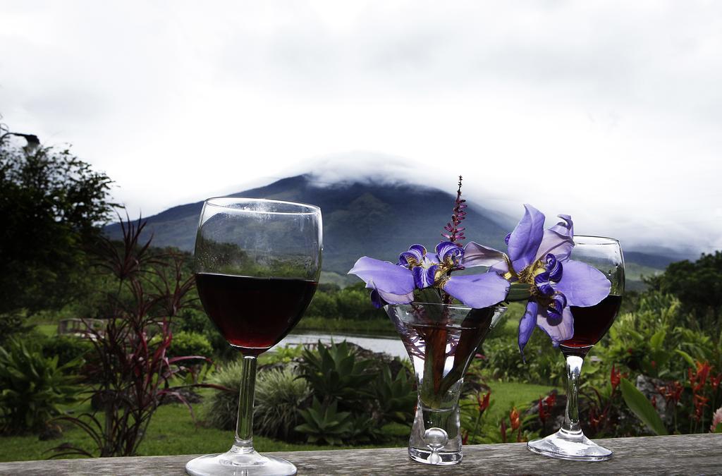 Colinas Del Miravalles Hotel & Hot Springs Guayabo  Buitenkant foto